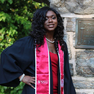 Meet your Posher, Destini